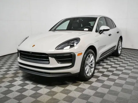 2022 Porsche Macan