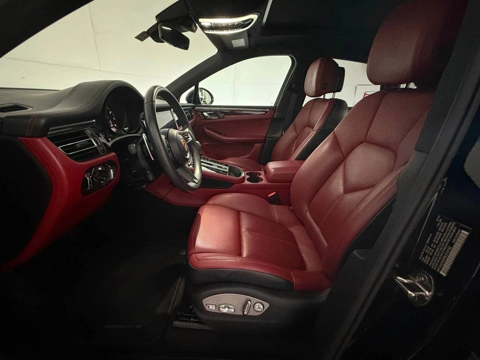 2022 Porsche Macan - Image 5 of 5