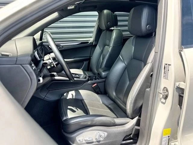 2022 Porsche Macan - Image 5 of 5