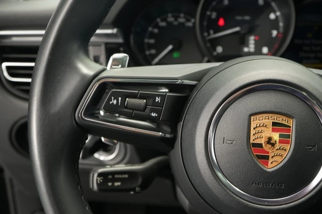 2022 Porsche Macan - Image 31 of 31