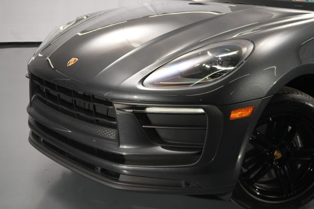 2022 Porsche Macan - Image 3 of 31