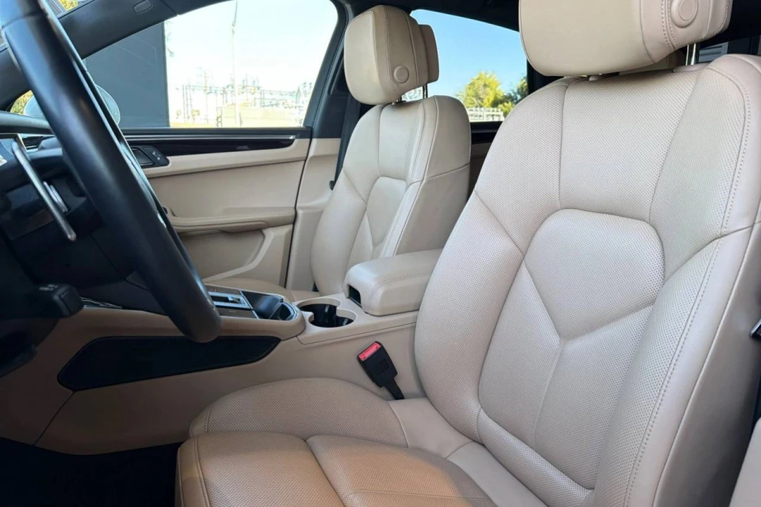 2022 Porsche Macan - Image 5 of 5