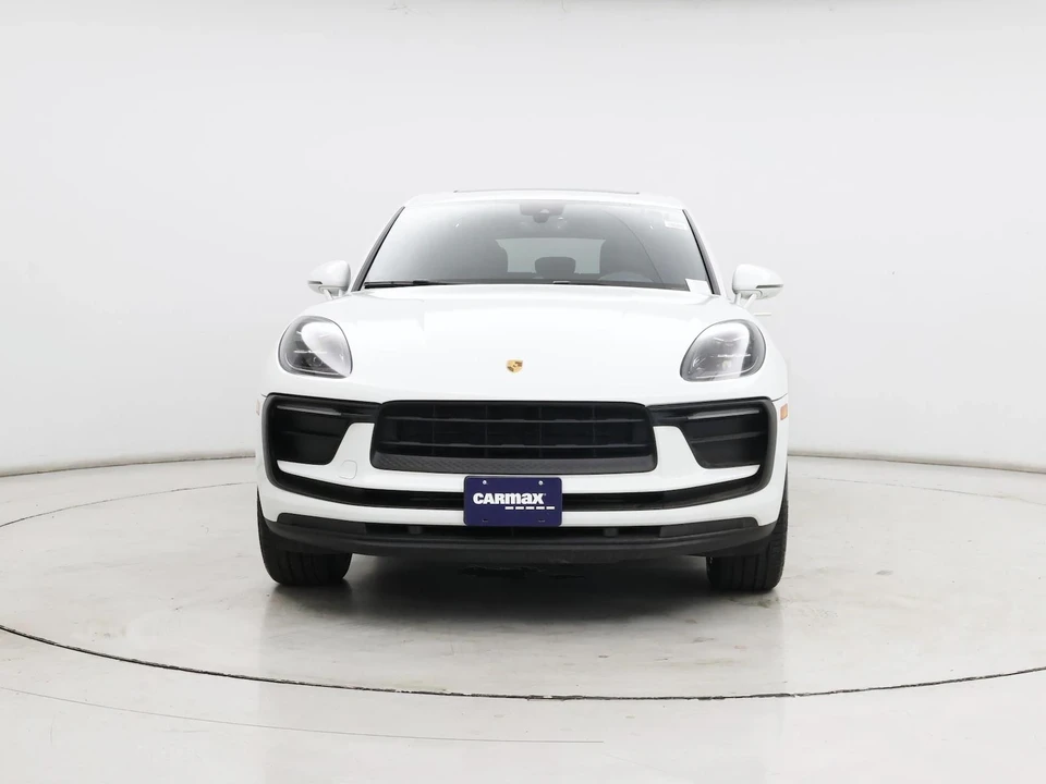 2022 Porsche Macan - Image 6 of 29