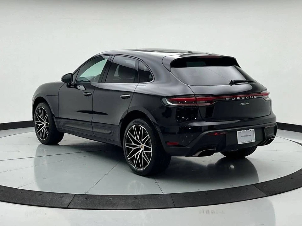 2022 Porsche Macan - Image 3 of 5