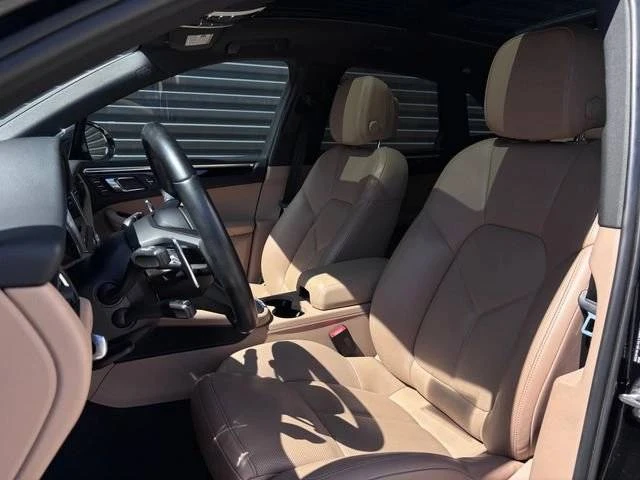 2022 Porsche Macan - Image 5 of 5