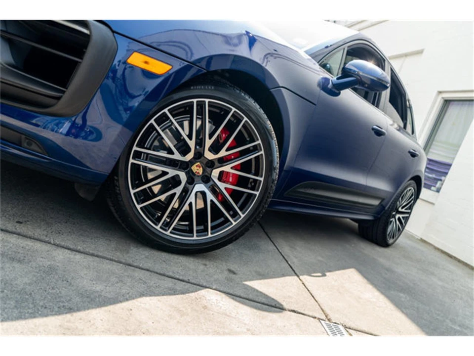 2022 Porsche Macan - Image 4 of 12