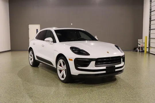 2022 Porsche Macan
