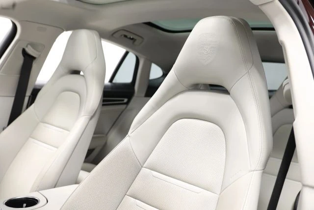 2022 Porsche 971 Panamera - Image 19 of 31