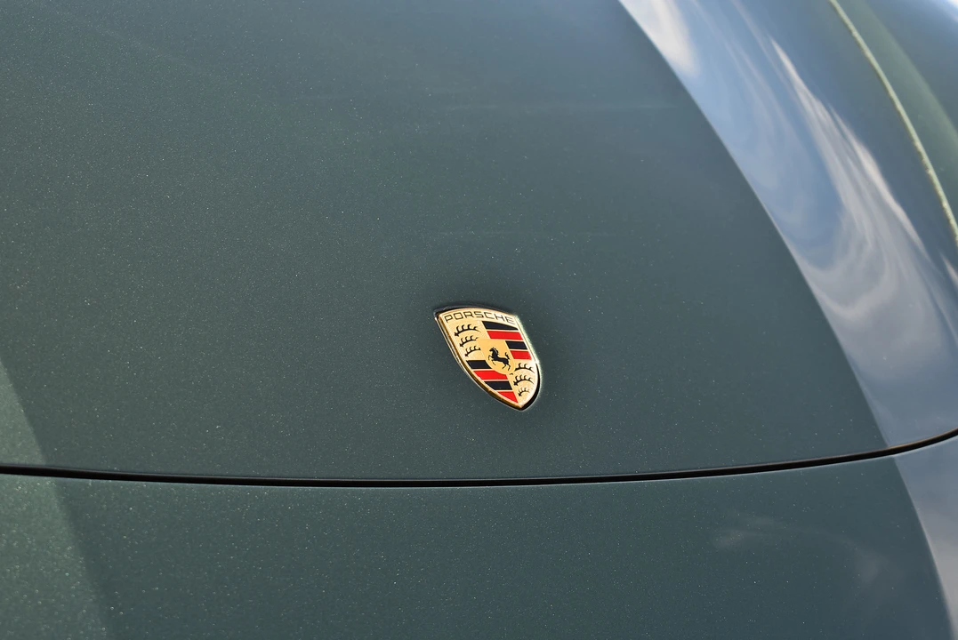 2022 Porsche 971 Panamera S - Image 10 of 31