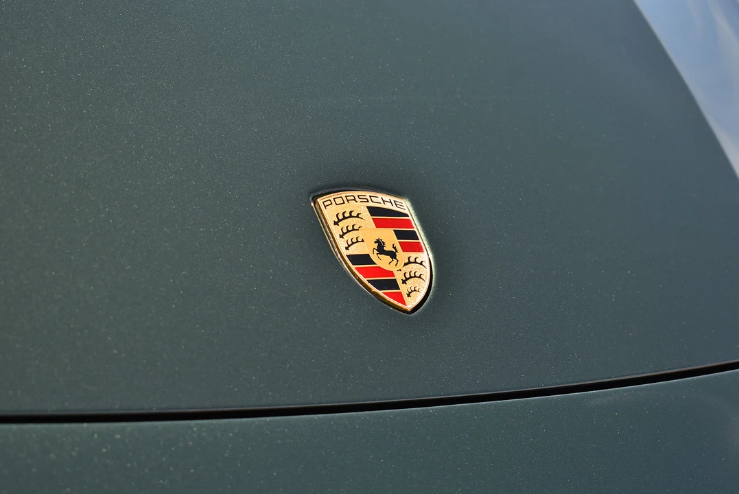2022 Porsche 971 Panamera S - Image 11 of 31