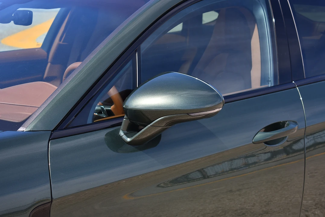 2022 Porsche 971 Panamera S - Image 18 of 31