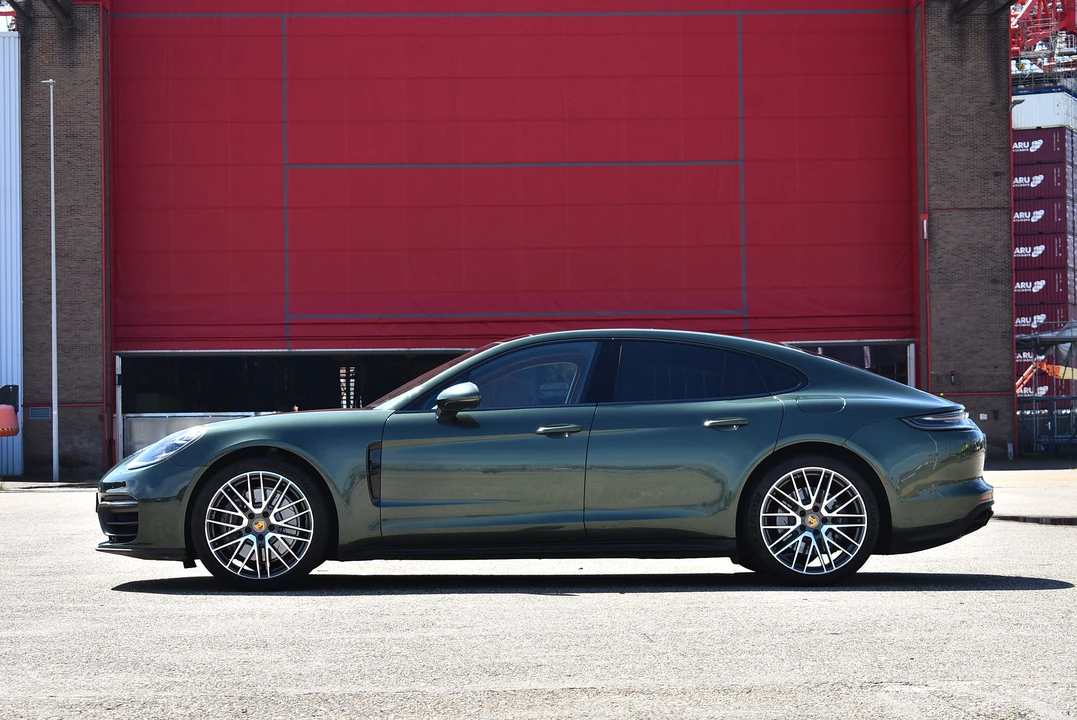2022 Porsche 971 Panamera S - Image 4 of 31