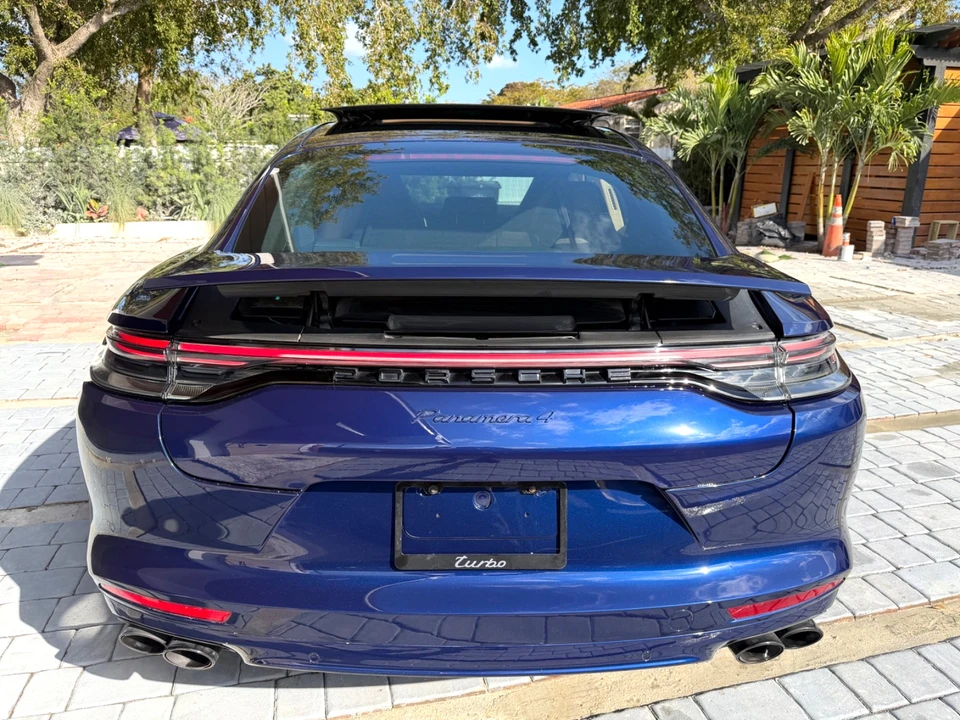 2022 Porsche 971 Panamera - Image 17 of 21