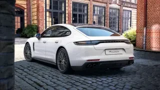 2022 Porsche 971 Panamera - Image 3 of 4