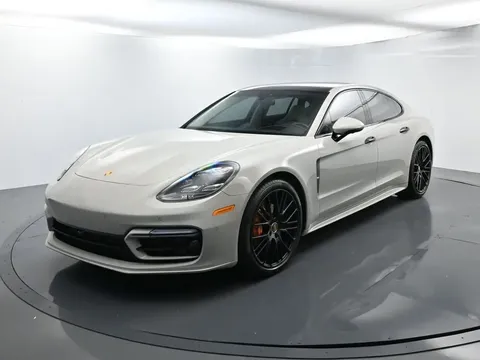 2022 Porsche Panamera 4 Platinum Edition