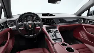 2022 Porsche Panamera - Image 30 of 31