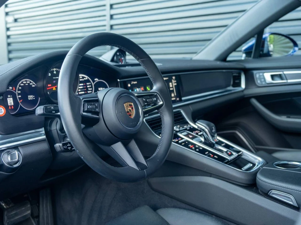 2022 Porsche 971 Panamera - Image 4 of 5