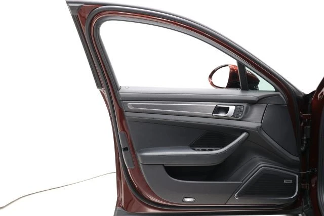 2022 Porsche 971 Panamera - Image 11 of 31