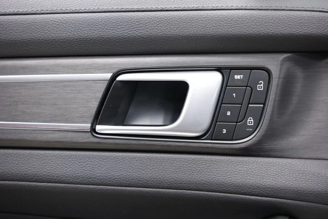 2022 Porsche 971 Panamera - Image 12 of 31