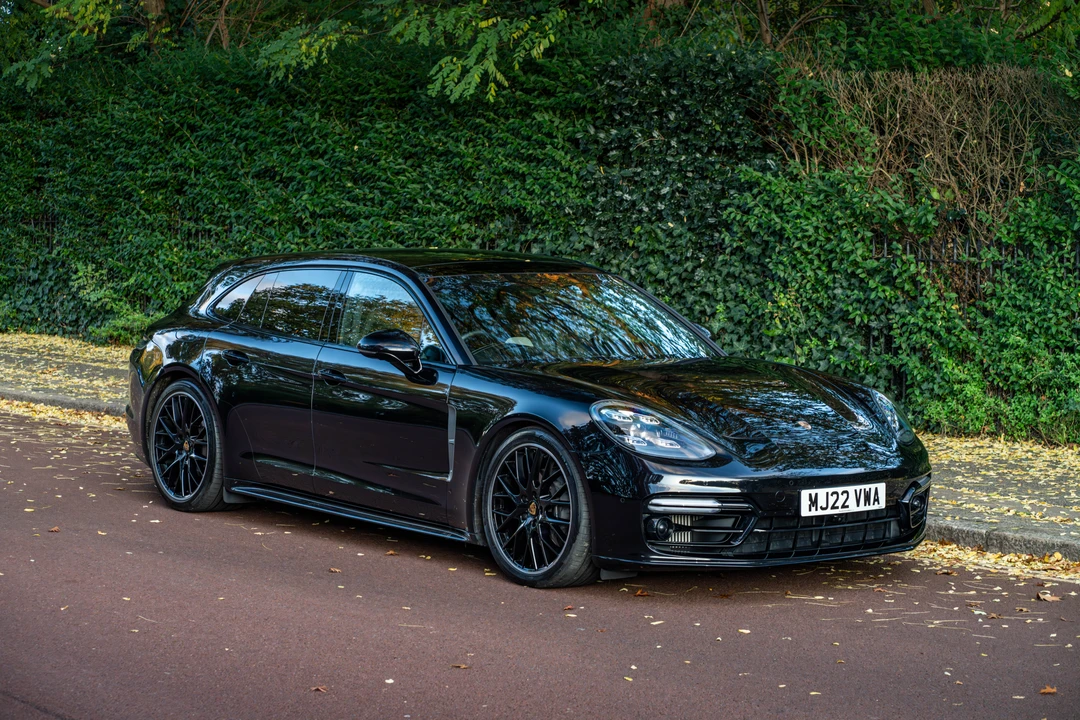 2022 Porsche 970 Panamera S - Image 7 of 31