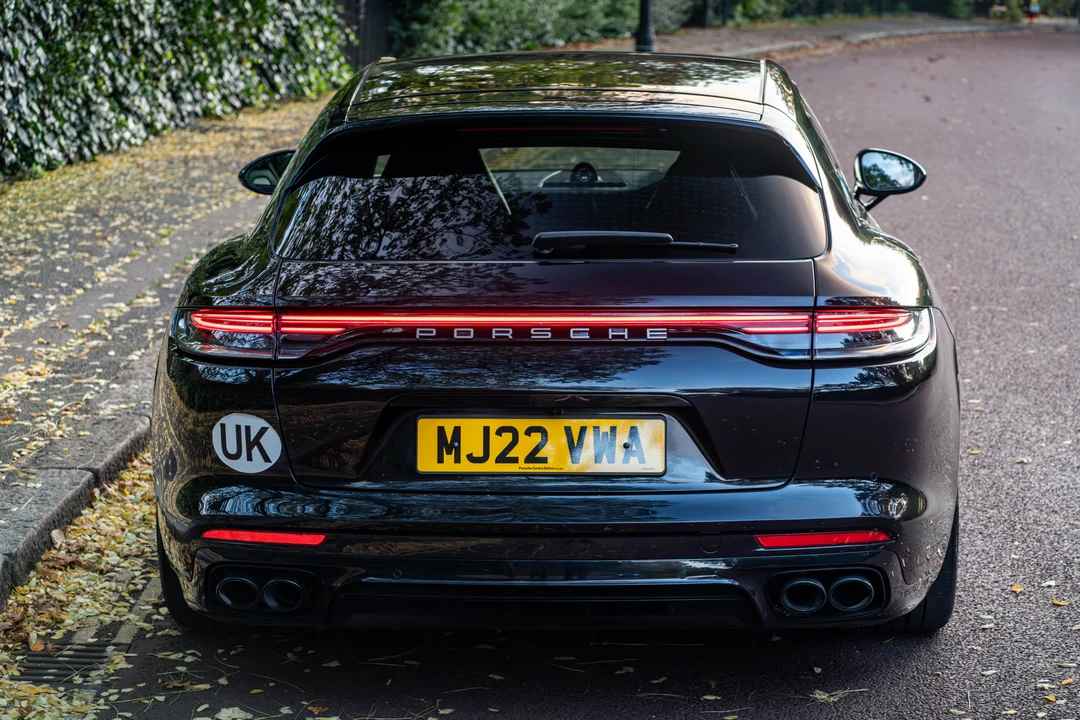2022 Porsche 970 Panamera S - Image 8 of 31