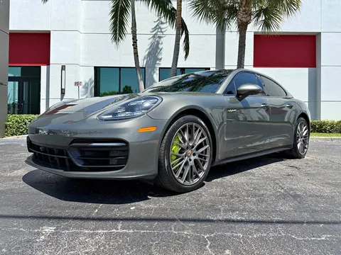 2022 Porsche Panamera 4 E-Hybrid Platinum