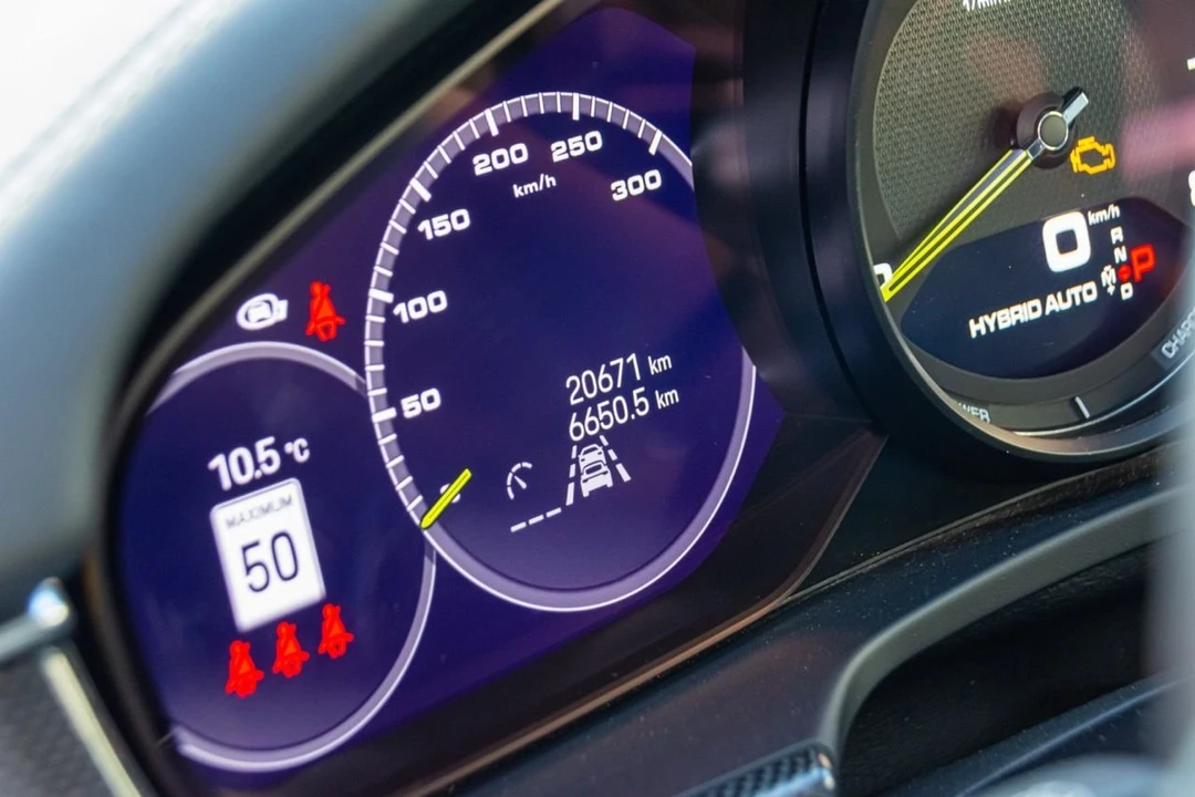 2022 Porsche 971 Panamera - Image 11 of 15