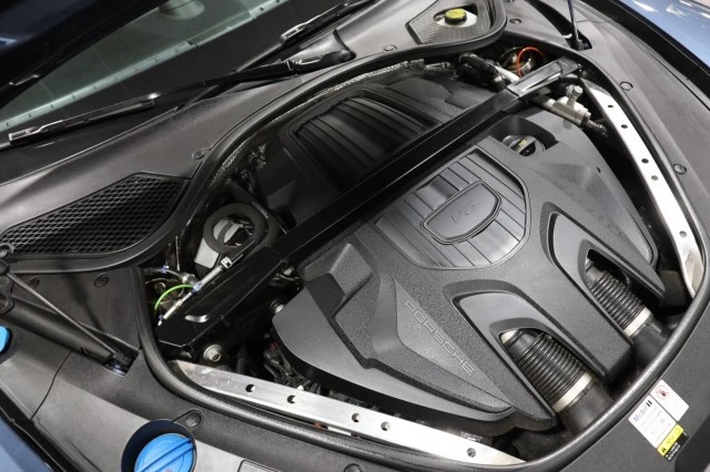 2022 Porsche 971 Panamera S - Image 16 of 21