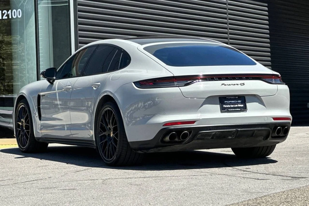 2022 Porsche 971 Panamera 4S - Image 3 of 5