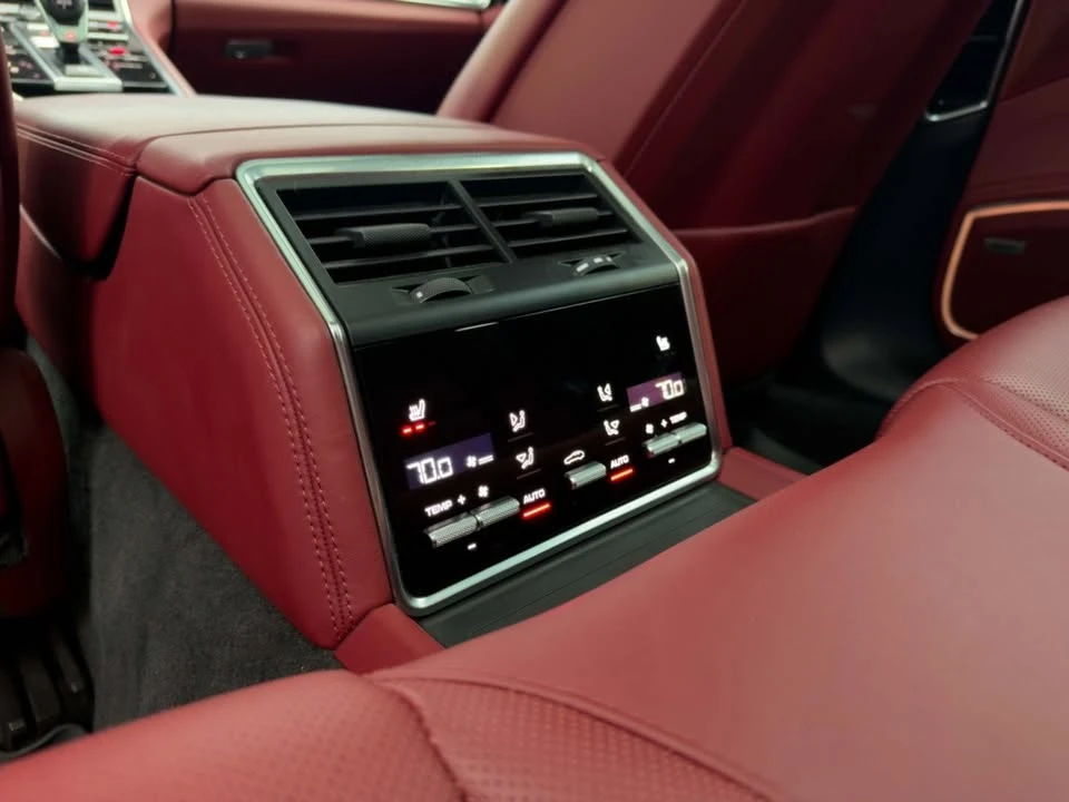 2022 Porsche 971 Panamera S - Image 18 of 20