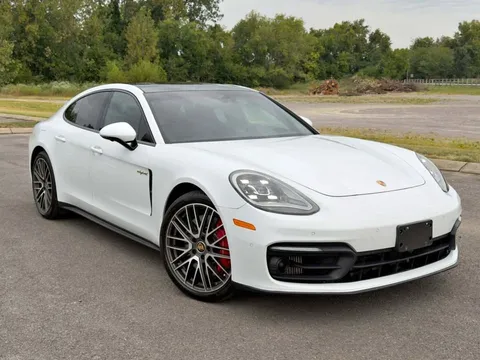 2022 Porsche Panamera 4S E-Hybrid