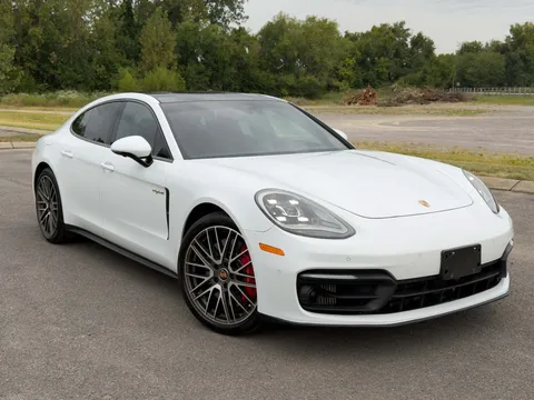 2022 Porsche Panamera 4S E-Hybrid