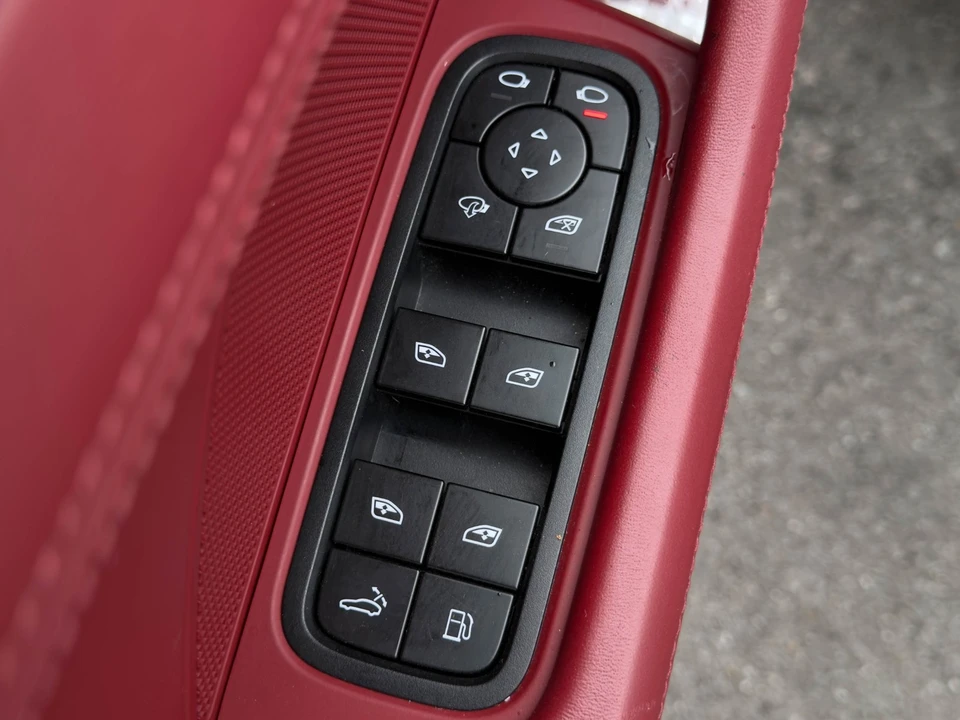 2022 Porsche 971 Panamera S - Image 13 of 31