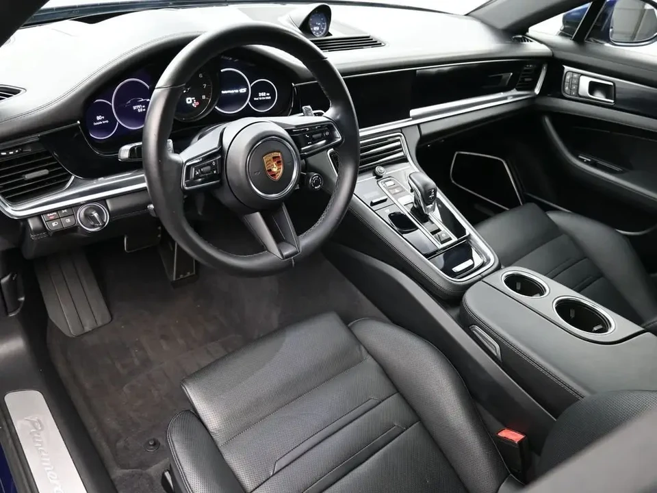 2022 Porsche 971 Panamera 4S - Image 4 of 10