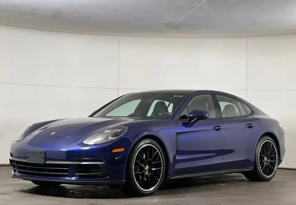 2022 Porsche 971 Panamera 4S - Image 9 of 10