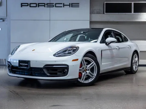 2022 Porsche Panamera 4S
