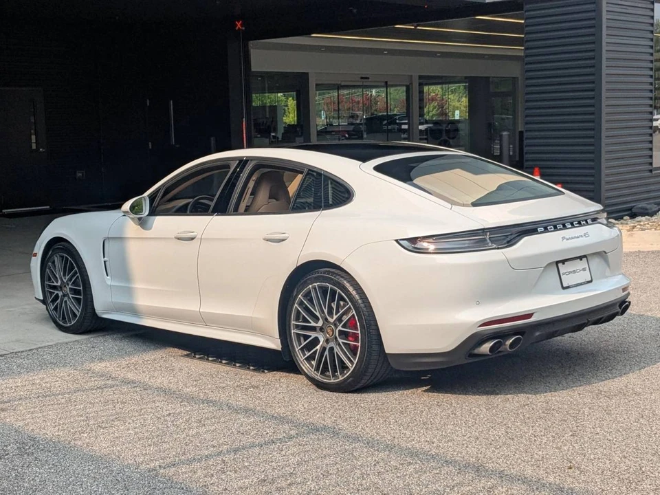 2022 Porsche 971 Panamera 4S - Image 3 of 5