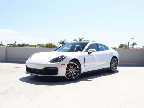 2022 Porsche Panamera 4S