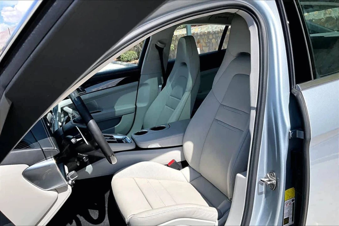 2022 Porsche 971 Panamera 4S - Image 5 of 5