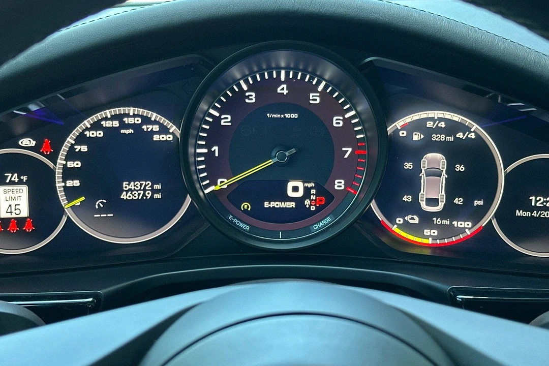 2022 Porsche 971 Panamera 4S - Image 31 of 31