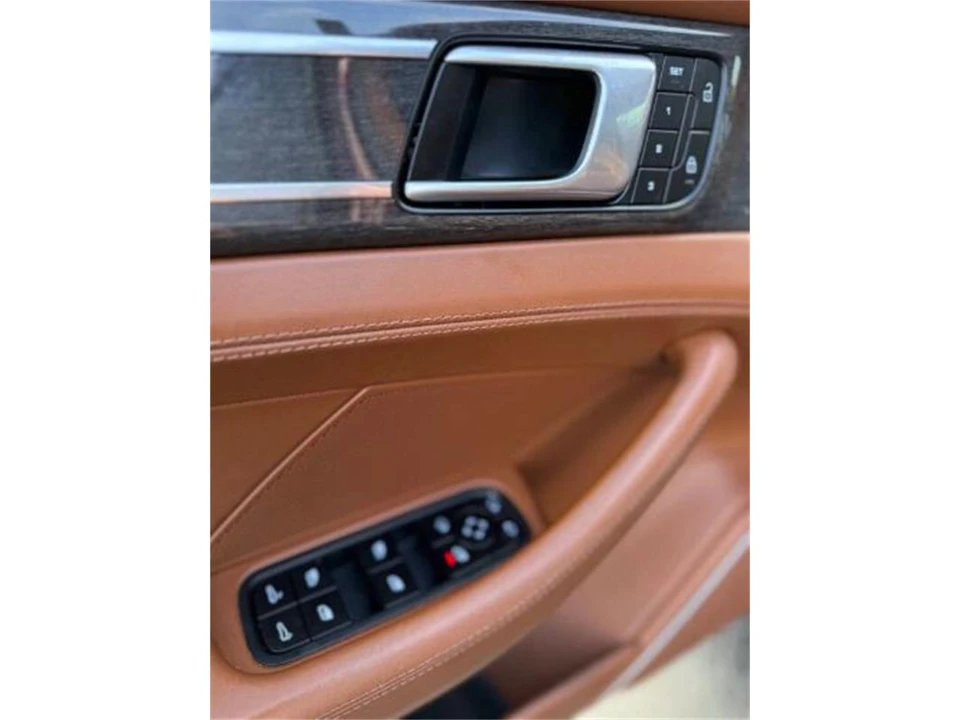2022 Porsche 971 Panamera - Image 19 of 30