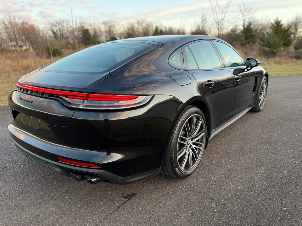 2022 Porsche 971 Panamera - Image 19 of 21