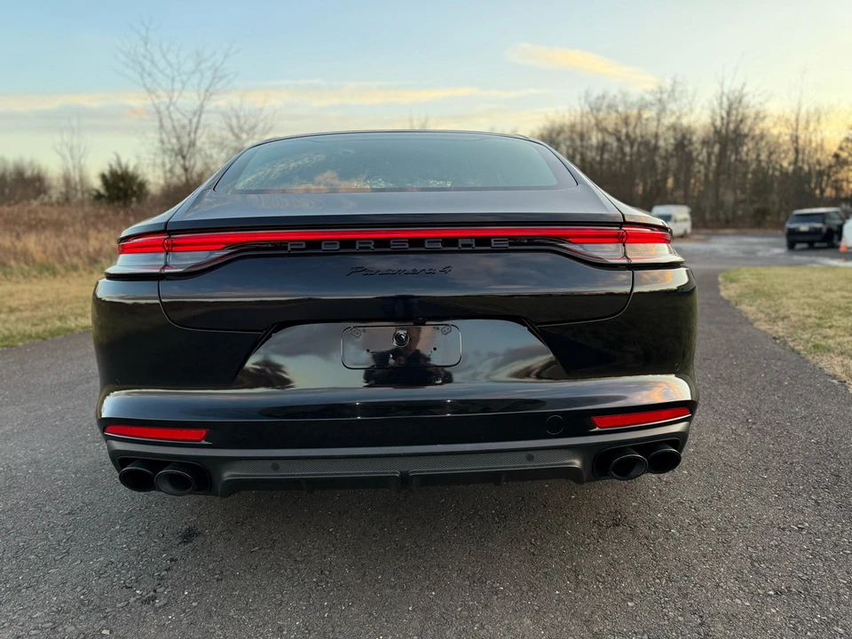 2022 Porsche 971 Panamera - Image 18 of 21