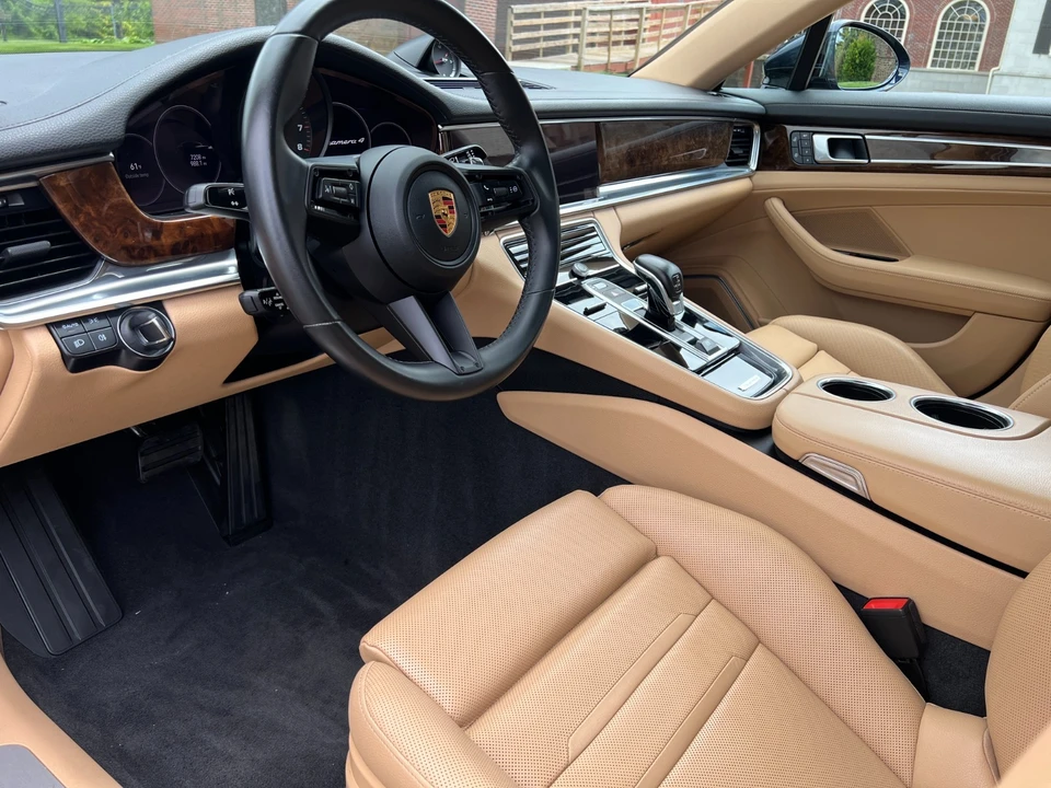 2022 Porsche 971 Panamera - Image 17 of 26