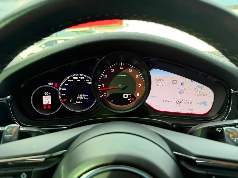 2022 Porsche 971 Panamera - Image 17 of 19