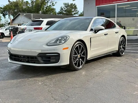 2022 Porsche Panamera Base