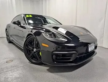2022 Porsche Panamera E-Hybrid 4