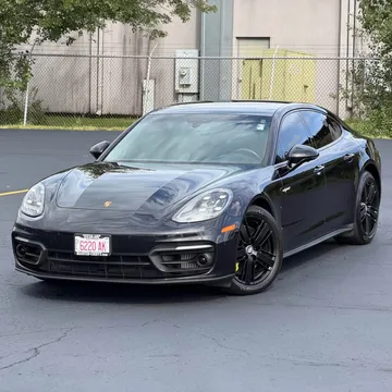2022 Porsche Panamera E-Hybrid 4