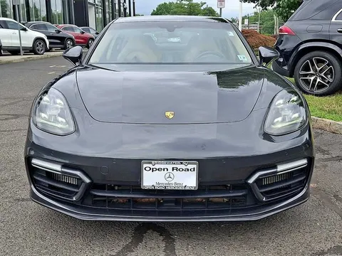 2022 Porsche Panamera GTS AWD