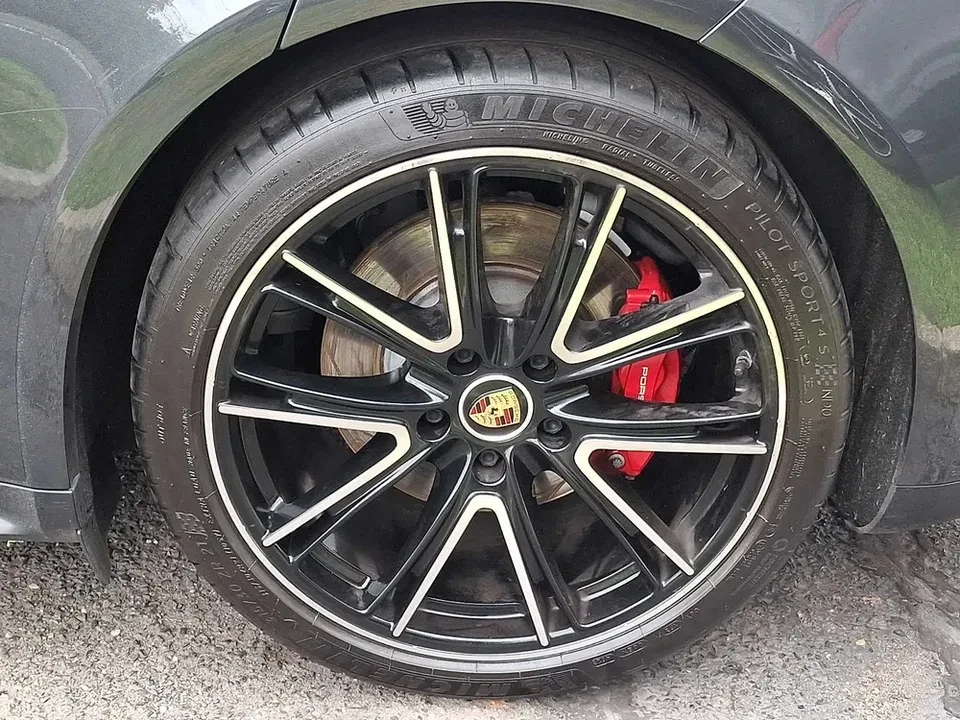 2022 Porsche 971 Panamera GTS - Image 6 of 11
